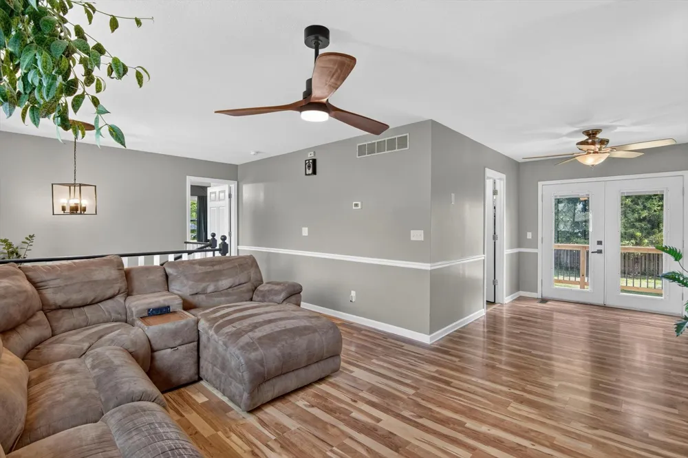 438 South Street Blissfield Township, MI 49228