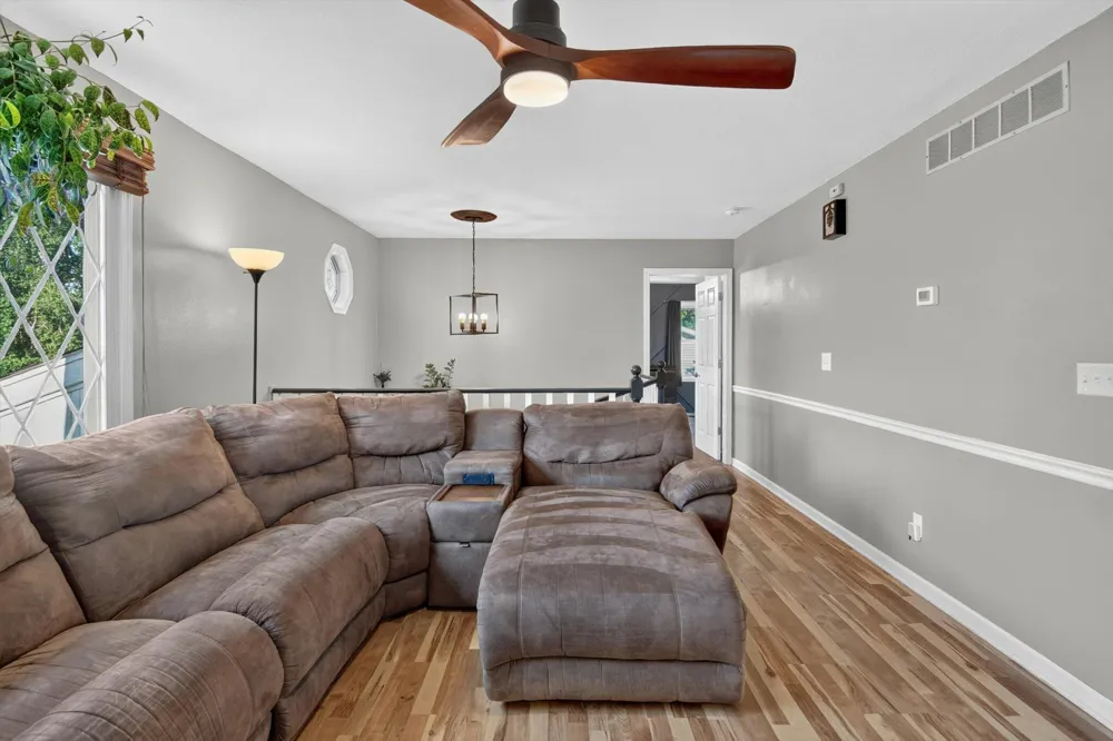 438 South Street Blissfield Township, MI 49228