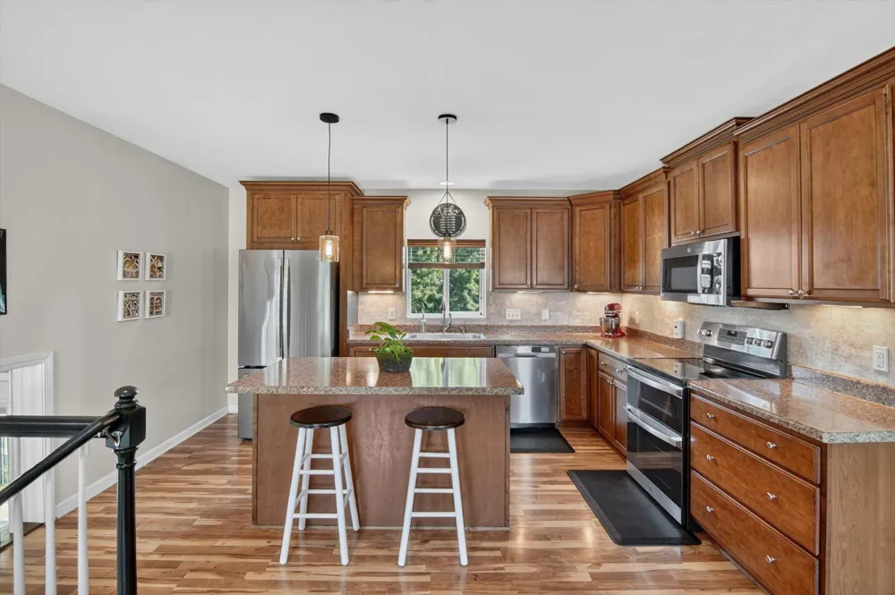 438 South Street Blissfield Township, MI 49228