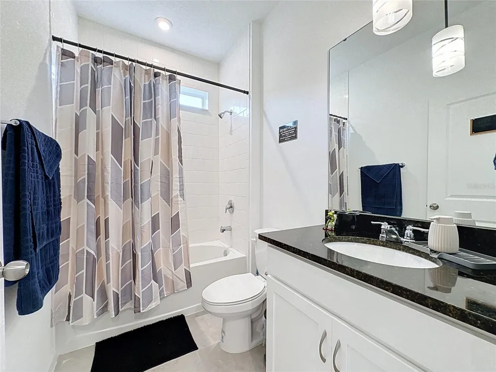 900 HONEY PETAL LANE Deland, FL 32720