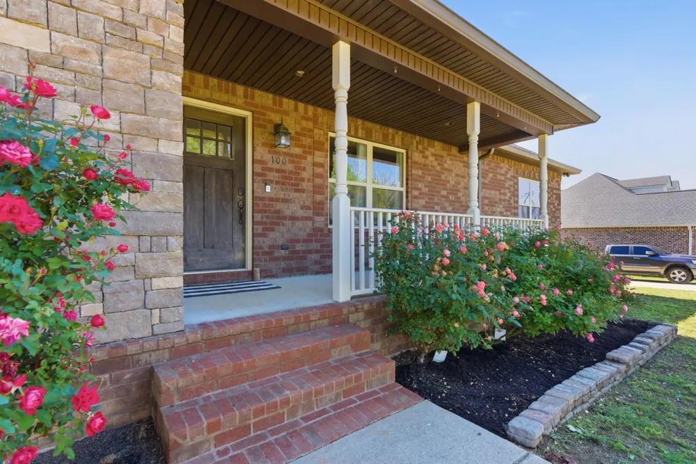 100 Mockingbird Ln Hartsville, TN 37074