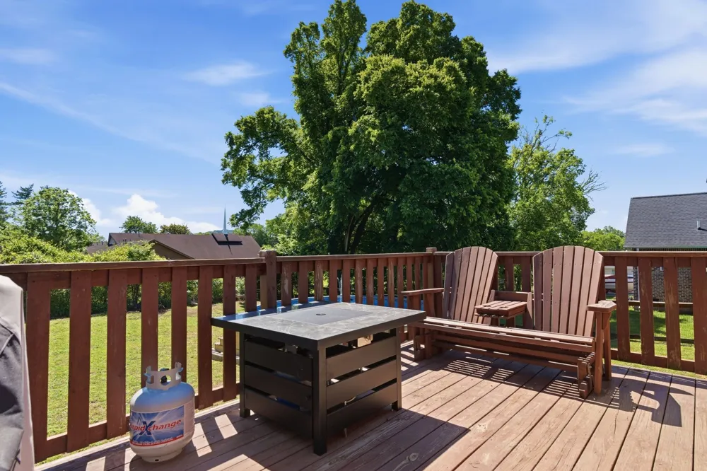 100 Mockingbird Ln Hartsville, TN 37074
