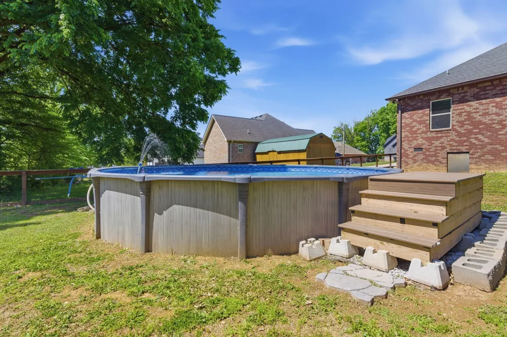 100 Mockingbird Ln Hartsville, TN 37074