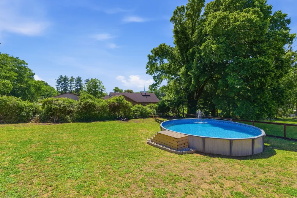 100 Mockingbird Ln Hartsville, TN 37074