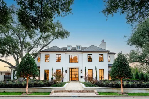 3701 Eastledge Drive