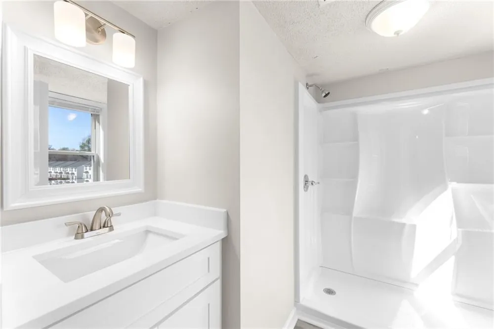 121 Mark Twain Circle Athens, GA 30605