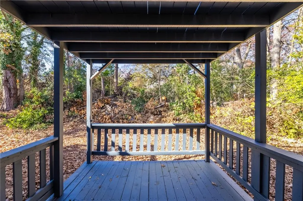 121 Mark Twain Circle Athens, GA 30605