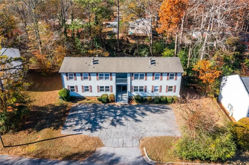 121 Mark Twain Circle Athens, GA 30605