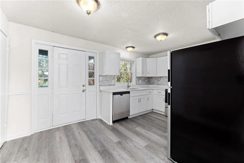 121 Mark Twain Circle Athens, GA 30605