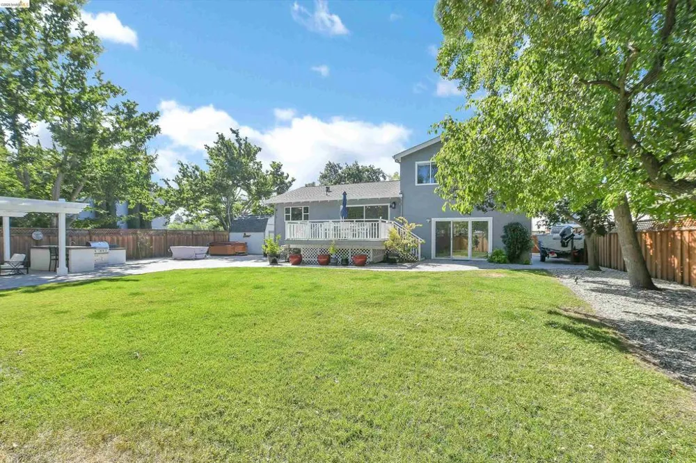 2622 Breton Pl Walnut Creek, CA 94598