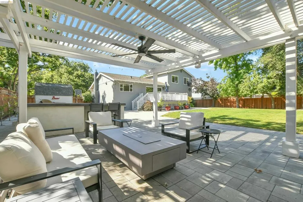 2622 Breton Pl Walnut Creek, CA 94598
