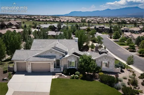 2313 Rainbows End Point