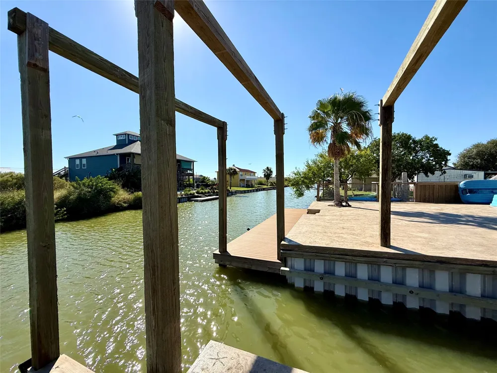 127 Copano Cove Road Rockport, TX 78382