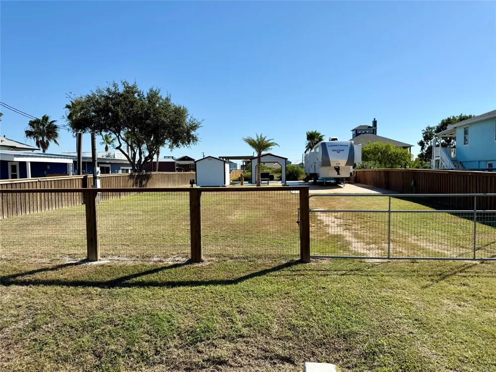127 Copano Cove Road Rockport, TX 78382