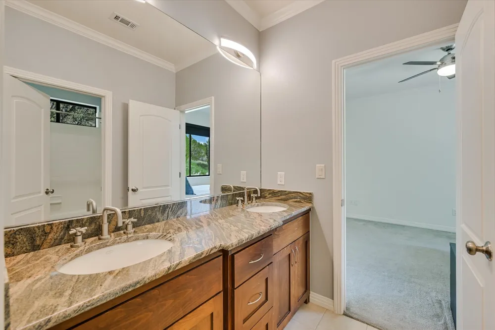 17309 Northlake Hills Drive Jonestown, TX 78645