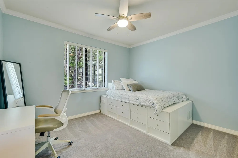 17309 Northlake Hills Drive Jonestown, TX 78645