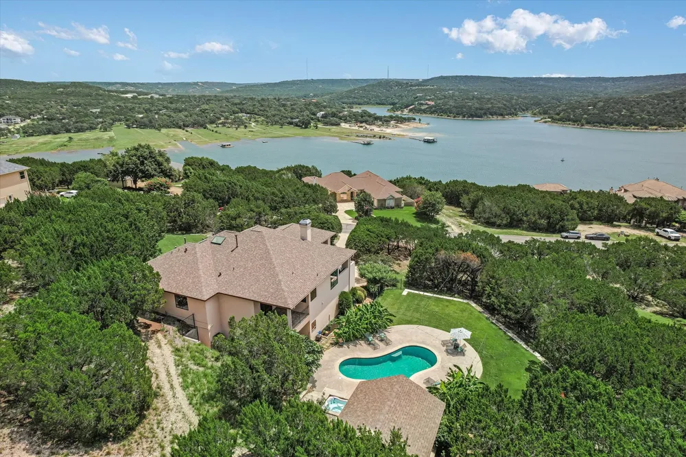 17309 Northlake Hills Drive Jonestown, TX 78645