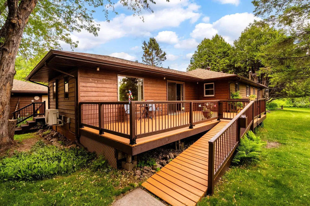 5506 W Arrowhead Road Hermantown, MN 55811