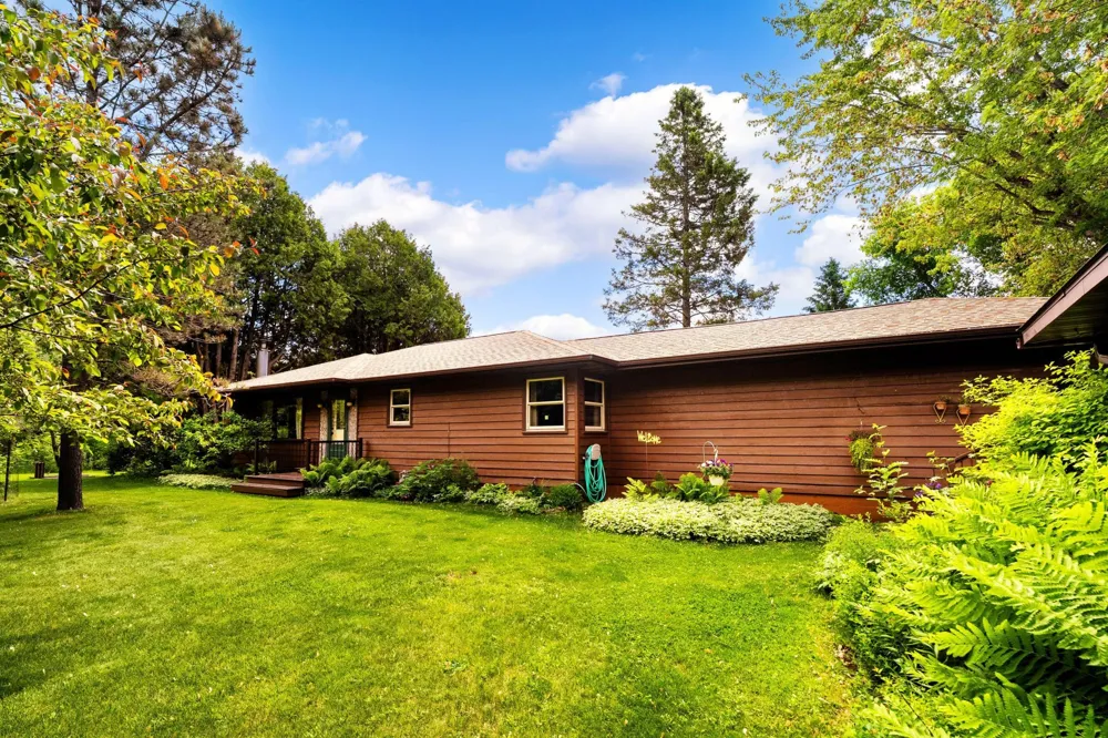 5506 W Arrowhead Road Hermantown, MN 55811