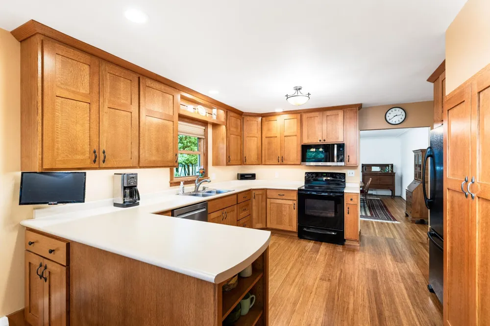 5506 W Arrowhead Road Hermantown, MN 55811