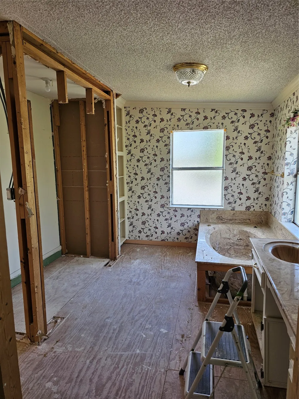 200 S Canton Street Mexia, TX 76667