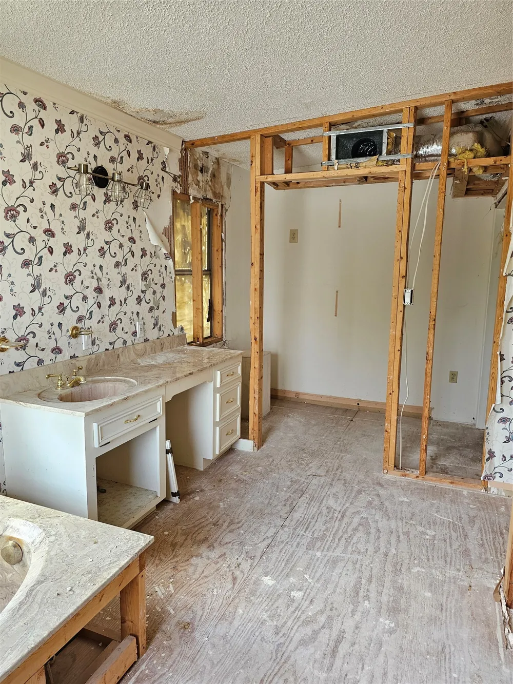 200 S Canton Street Mexia, TX 76667
