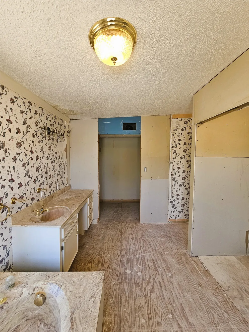 200 S Canton Street Mexia, TX 76667
