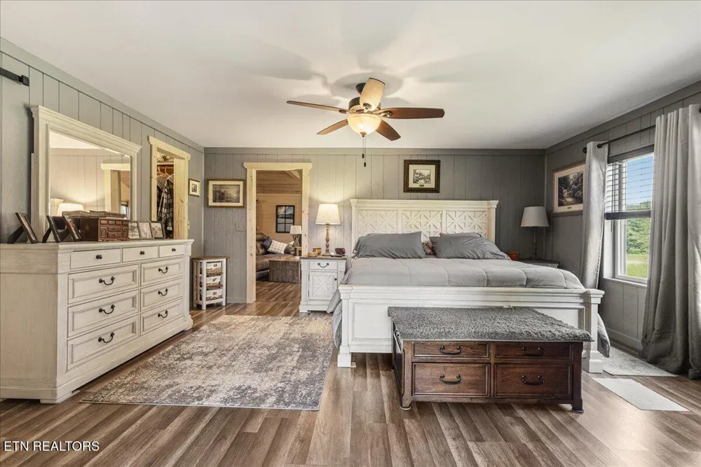 910 Reagan Valley Road Tellico Plains, TN 37385