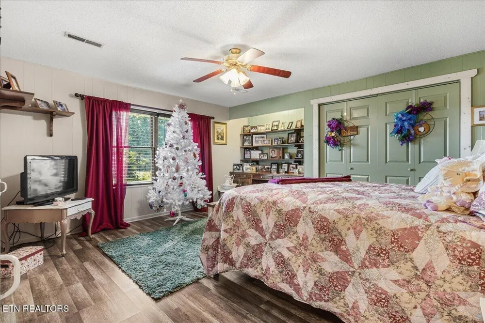 910 Reagan Valley Road Tellico Plains, TN 37385