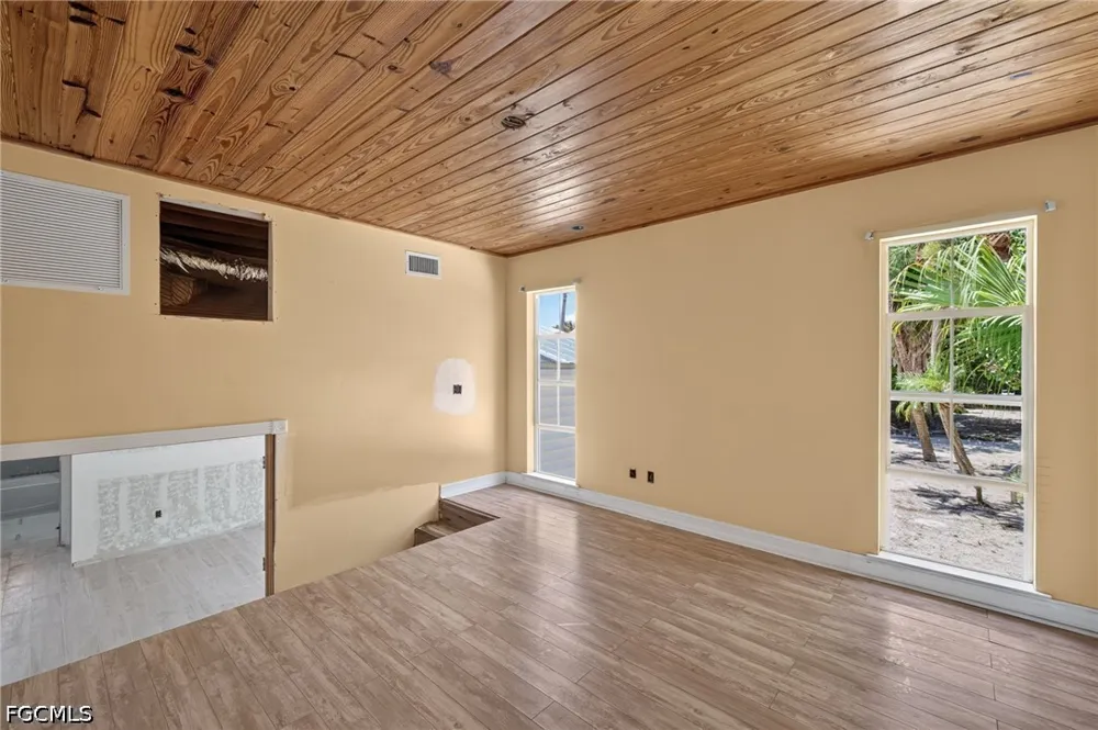 Laika Lane Captiva, FL 33924