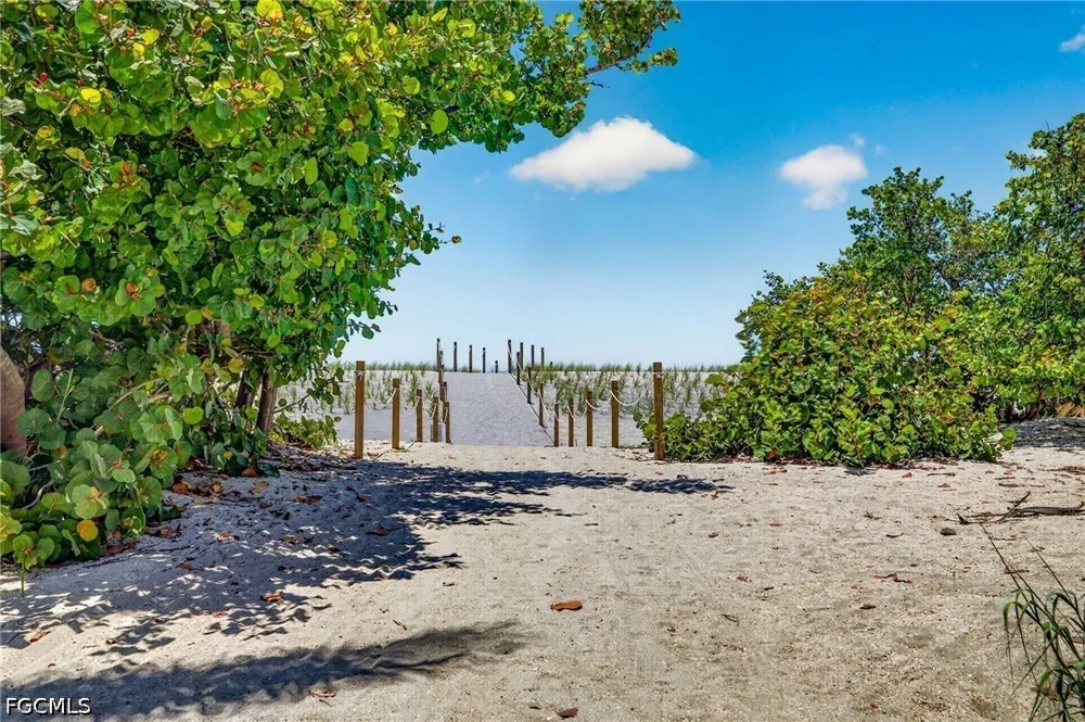Laika Lane Captiva, FL 33924