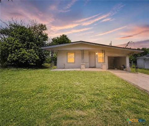 907 Southside Drive