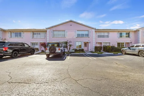 218 Foxtail Drive #B