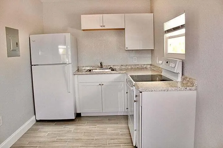 305 Cypress Drive #1 Lake Park, FL 33403