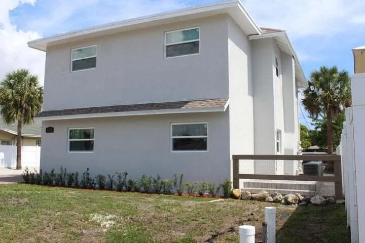 305 Cypress Drive #1 Lake Park, FL 33403