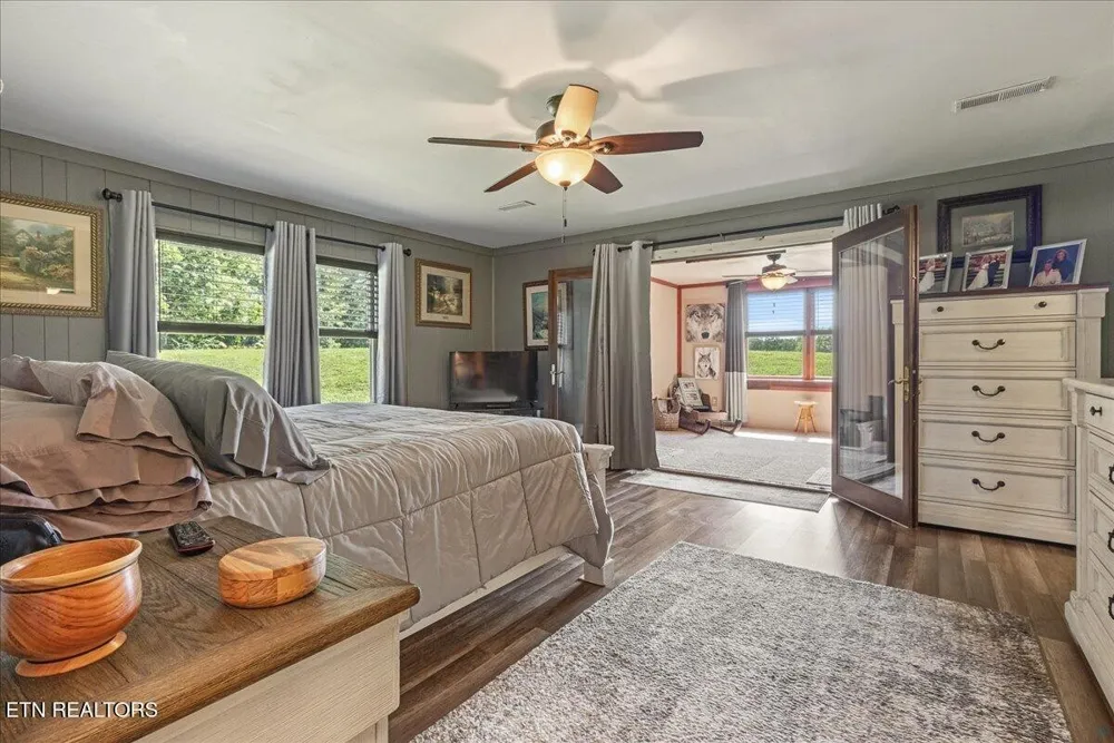 910 Reagan Valley Road Tellico Plains, TN 37385