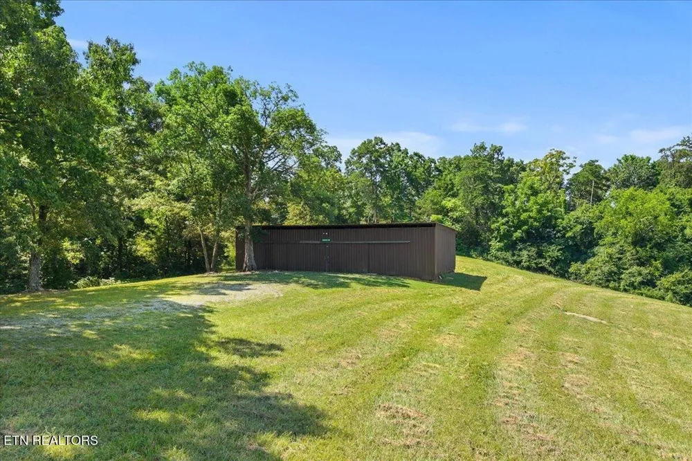 910 Reagan Valley Road Tellico Plains, TN 37385