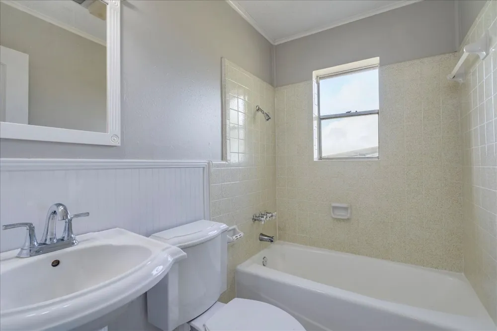 595 Cardinal Road Rosanky, TX 78953