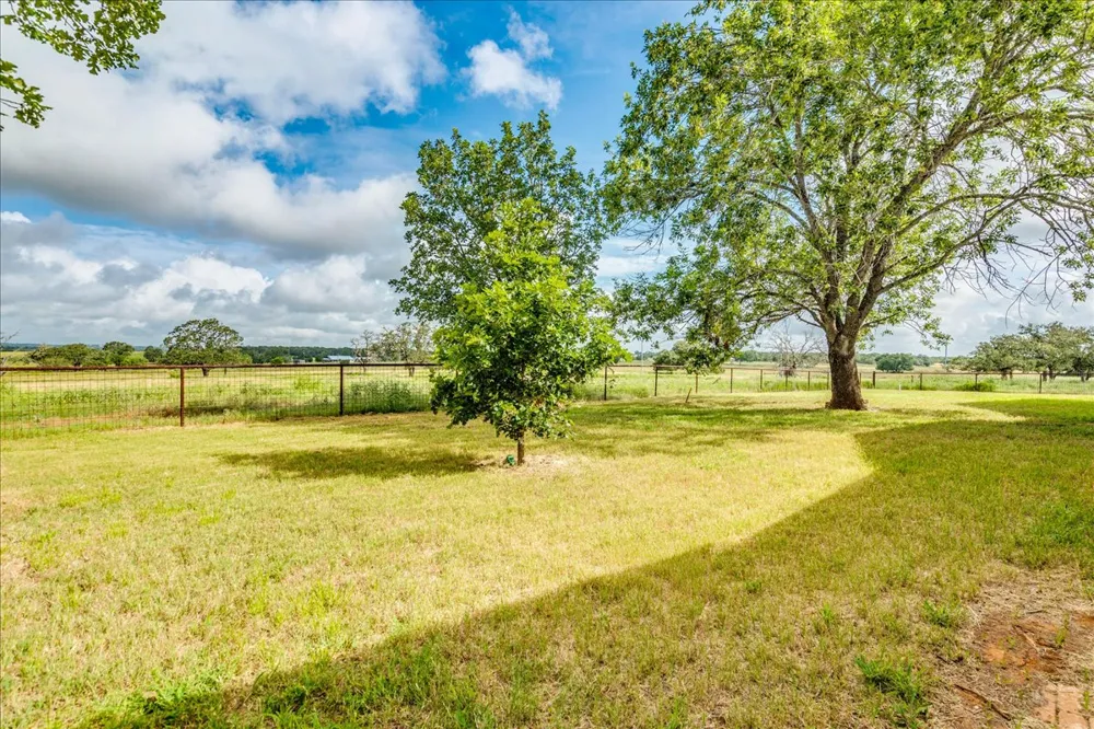 595 Cardinal Road Rosanky, TX 78953