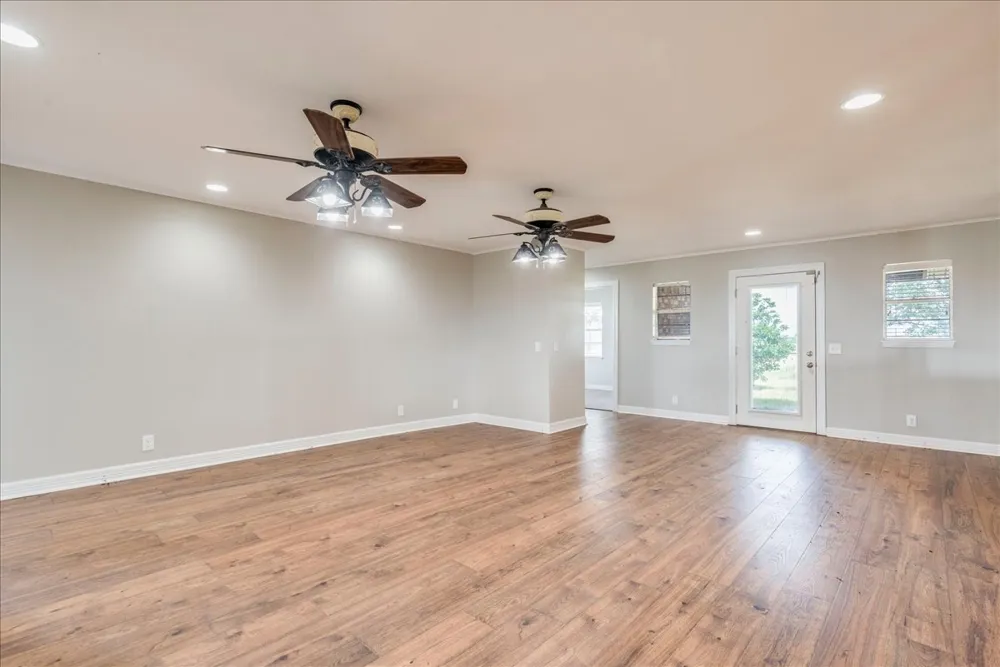 595 Cardinal Road Rosanky, TX 78953