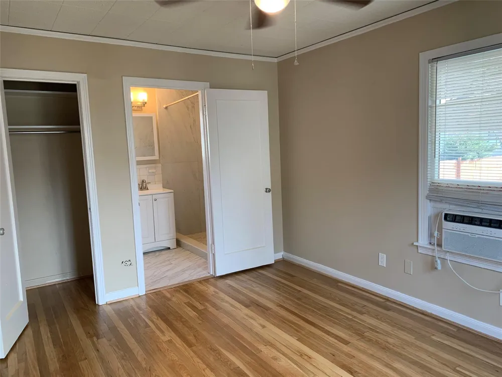 307 Avondale Street #1.5 Houston, TX 77006