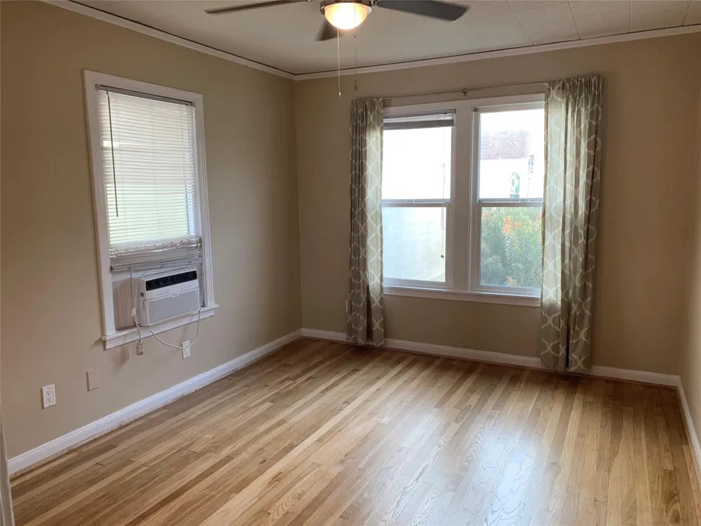 307 Avondale Street #1.5 Houston, TX 77006