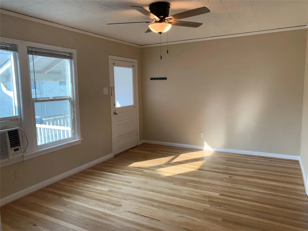 307 Avondale Street #1.5 Houston, TX 77006