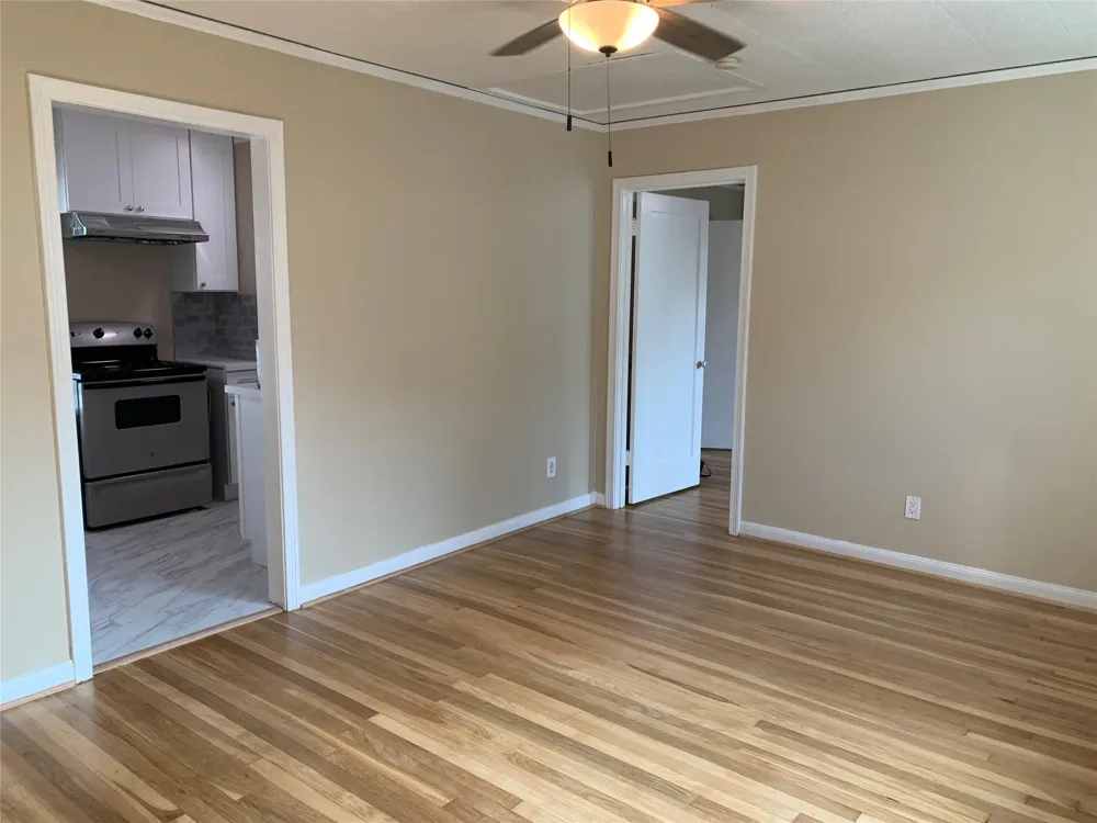 307 Avondale Street #1.5 Houston, TX 77006