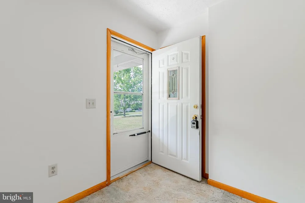 162 STRATUS DRIVE Cabins, WV 26855