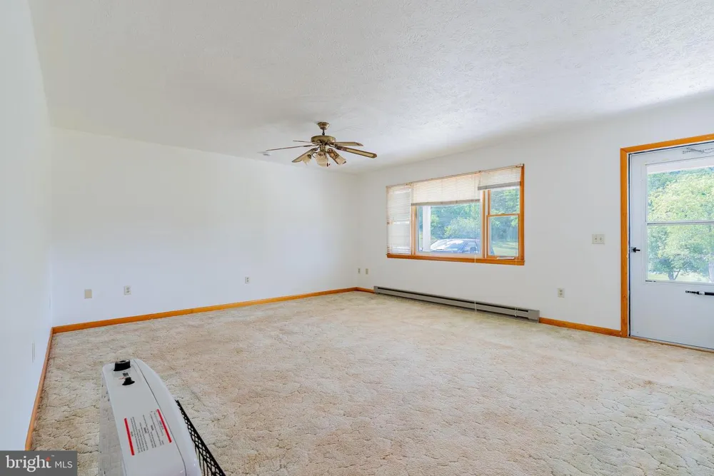 162 STRATUS DRIVE Cabins, WV 26855