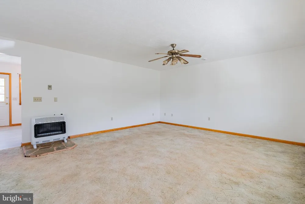 162 STRATUS DRIVE Cabins, WV 26855