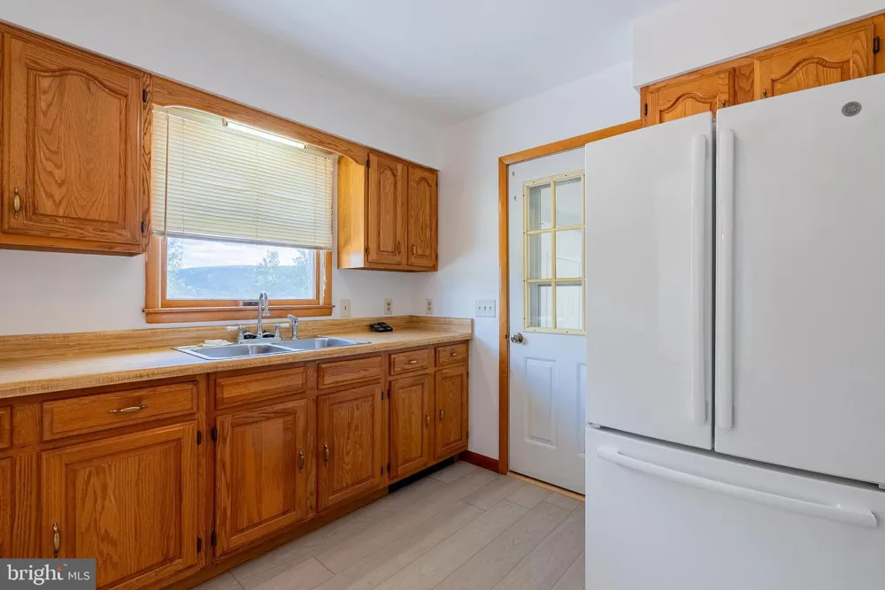 162 STRATUS DRIVE Cabins, WV 26855