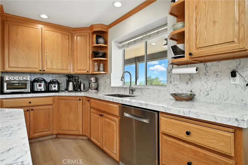 19415 Dallas Court Hidden Valley Lake, CA 95467