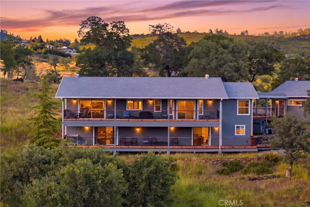 19415 Dallas Court Hidden Valley Lake, CA 95467